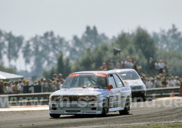 89 #15 BMW M3 Ravaglia